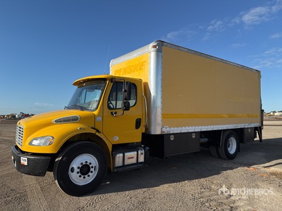 2014 Freightliner M2106 4x2 Kastenwägen
