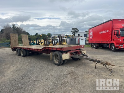 1985 Roadrunner 9.4 m Tri/A مقطورة مسطحة