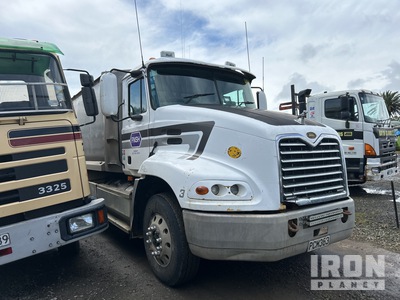 2004 Mack Vision 6x4 Camion à benne basculante D/E