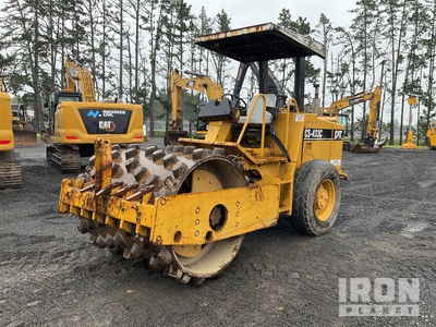 2002 Cat CS433C Smooth Drum Compactor