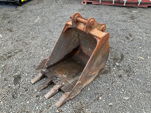 600 mm Q/C Digging Excavator Bucket - Fits 4 - 7 ton 600 mm Q/C Digging Excavator Bucket - Fits 4 - 7 ton