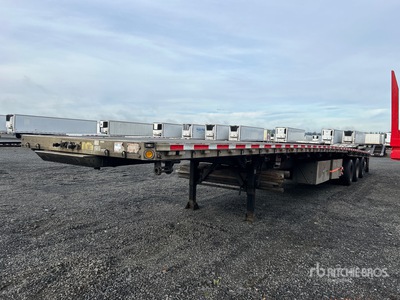2016 Reitnouer 53 ft Quad/A Flatbed Trailer