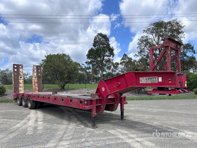 2004 Lusty 3 Rows of 4 Przyczepa niskopodwoziowa