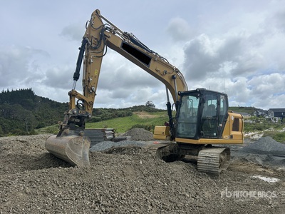 2022 Cat 313 Escavatore cingolato