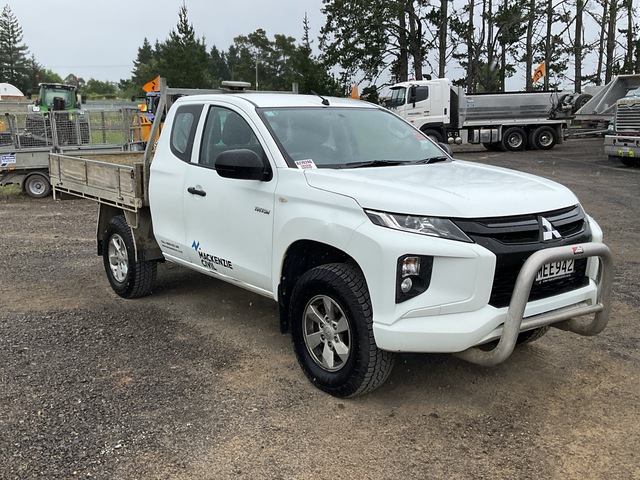 2019 Mitsubishi Triton GLX 4x4 Extended Cab Ute 2019 Mitsubishi Triton GLX 4x4 Extended Cab Ute