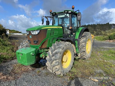2021 John Deere 6195M 4WD Tractor