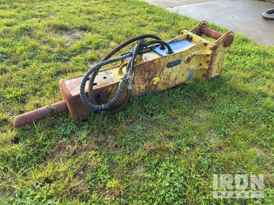 2017 Apex LX605 Q/C Hydraulic Breaker