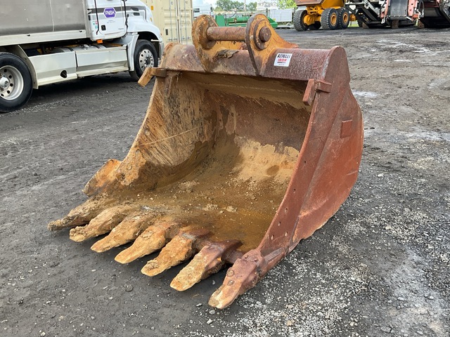 Cat 1650 mm Q/C Digging Excavator Bucket - Fits 30 - 40 ton Cat 1650 mm Q/C Digging Excavator Bucket - Fits 30 - 40 ton