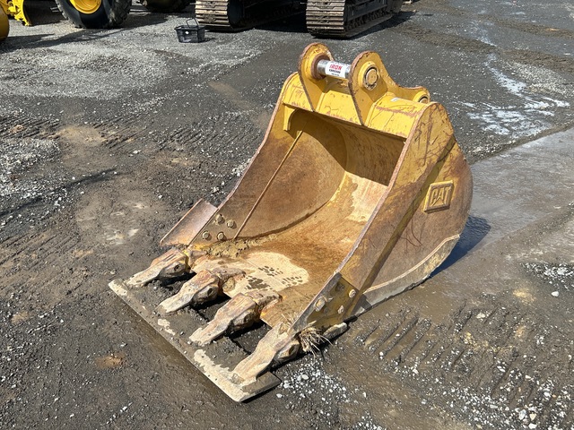 Cat 900 mm Q/C Digging Excavator Bucket - Fits Cat 313 Cat 900 mm Q/C Digging Excavator Bucket - Fits Cat 313