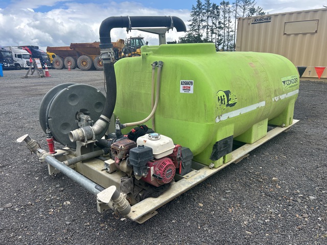 AquaPath 2000 L Skid-Mounted Water Tank AquaPath 2000 L Skid-Mounted Water Tank