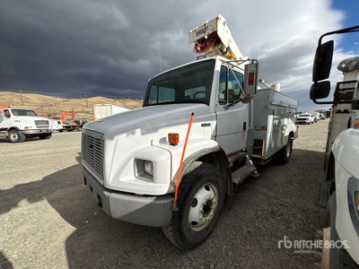 Versalift VST-236L on 2000 Freightliner FL80 Boom Truck