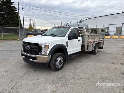 2019 Ford F-550 XL 4x4 Flatbed Truck