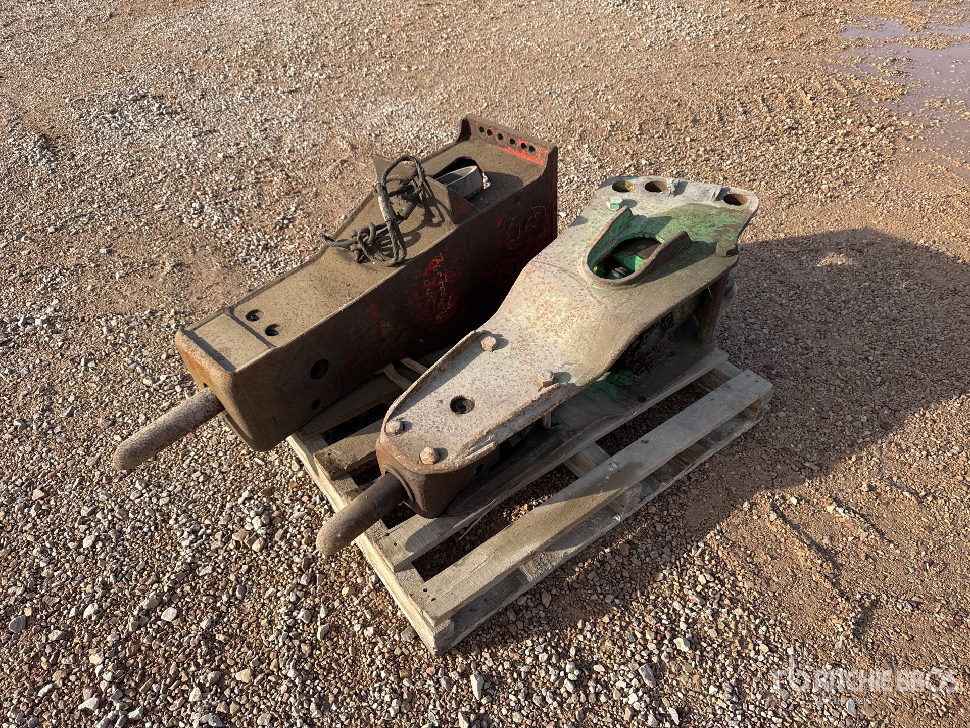 Qte De Marteaux Hydrauliques Qty Of Hydraulic Breaker