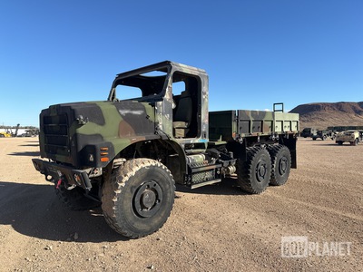2002 Oshkosh AMK25 MTVR 7 Ton 6x6 Cargo Truck