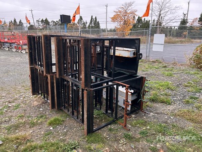 Quantity of (4) Lincoln Electric Welder Racks Divers - Matériel de soudure