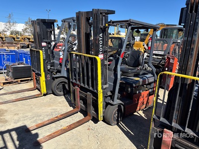 2016 Toyota 8FBE15U 2650 lb شاحنة رفع كهربائية