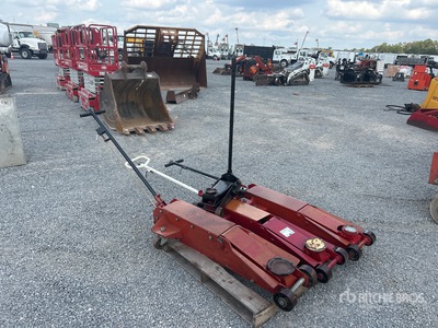 Quantity of (4) Floor Jacks