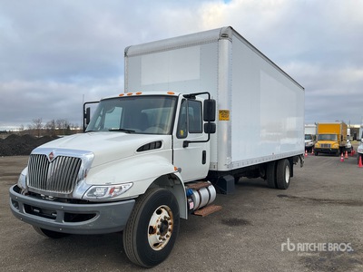 2019 International 4300 SBA 4x2 Van Truck