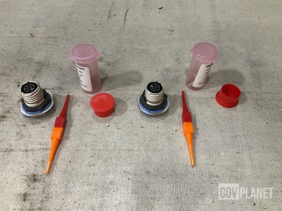 (220) Amphenol Aerospace D38999/24MB98SN Electrical Receptacle Connectors