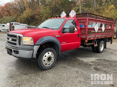2006 Ford F-550 XLT 4x2 Flatbed Truck