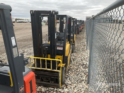 2016 Yale GLC050LXNDAE087 4800 lb Cushion Tire Chariot Élévateur