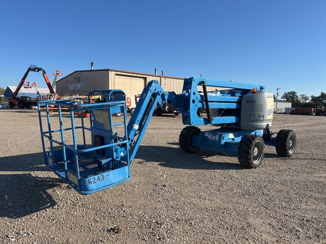 2011 Genie Z-45/25J 4WD Diesel Articulating Boom Lift 2011 Genie Z-45/25J 4WD Diesel Articulating Boom Lift