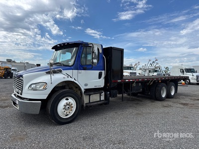 2013 Freightliner M2 106 6x4 شاحنة مسطحة