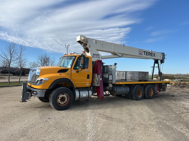 2010 Terex BT4792 Straight Boom on 2012 International WorkStar 7600 6x4 Boom Truck 2010 Terex BT4792 Straight Boom on 2012 International WorkStar 7600 6x4 Boom Truck