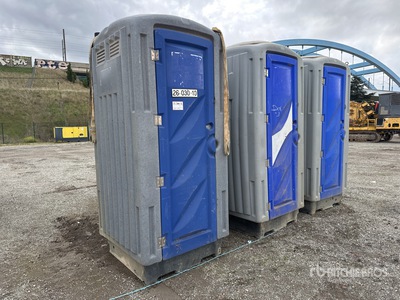 Quantity of (5) 1.05 m x 1 m Qte De Toilettes De Chantier مرحاض متنقل