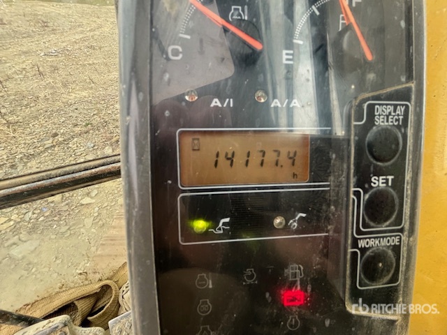 EXCAVADORA JOHN DEERE 200CLC