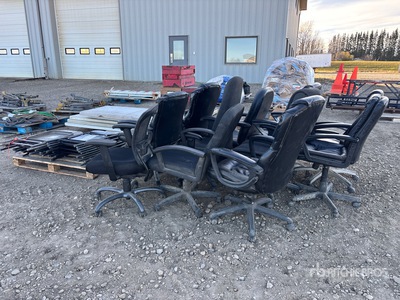 Quantity of Folding Tables and Chairs 家具