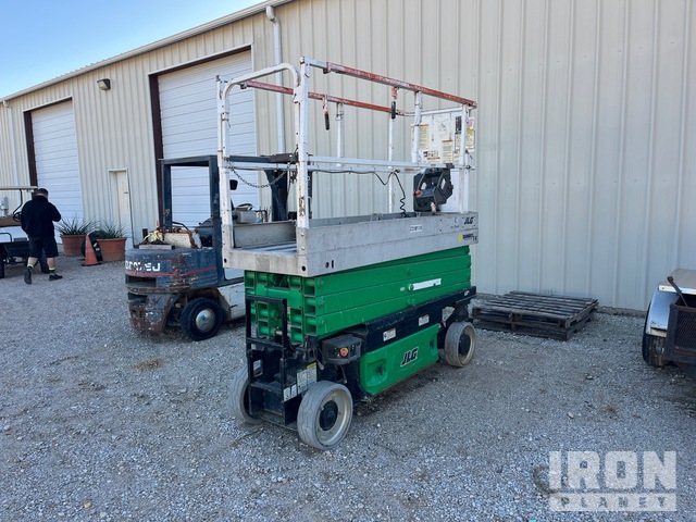 ELEVADOR TIJERA 2011 JLG 2630ES