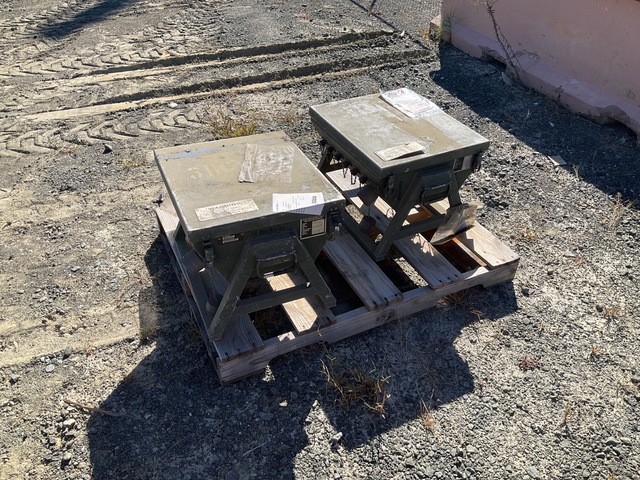 (2) M40 A/P Electrical Distribution Systems (2) M40 A/P Electrical Distribution Systems