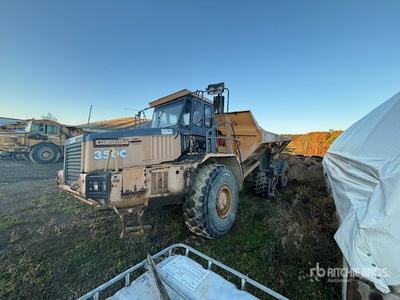2000 John Deere 350C Articulated Dump Truck