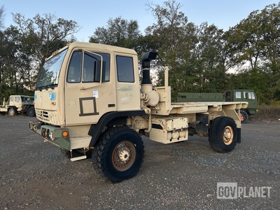 1997 Stewart & Stevenson M1078 LMTV 4x4 Cargo Truck
