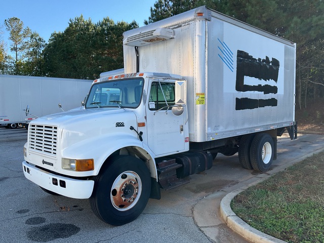 2001 International 4700 4x2 Van Truck (Inoperable)
