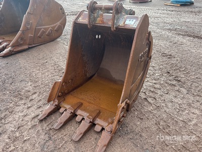 Craig PC138 36 in Q/C Digging Excavator Bucket