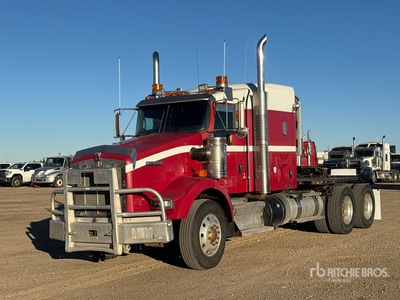 2013 Kenworth T800 6x4 T/A Sleeper Truck Tractor