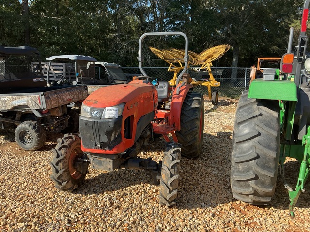 2015 Kubota L4701HST 4WD Utility Tractor (Inoperable)