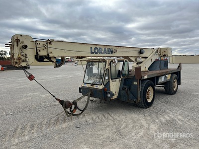 1989 Lorain LCD-150 15 ton 4x4 Grue tout terrain