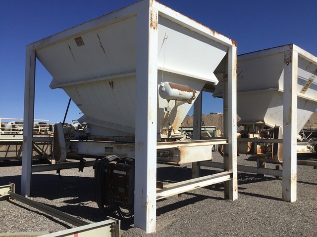 CMI  13 ft 11 in x 10 ft Aggregate Feeder