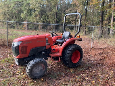 2021 Kubota L3301DT 4WD Utility Tractor (Inoperable)