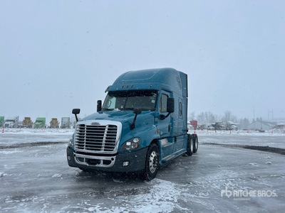 2018 Freightliner Cascadia 125 6x4 T/A Sleeper Truck Tractor