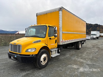 2012 Freightliner M2 106 4x2 Camion fourgon