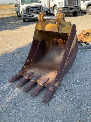 Cat .81 cyd Excavator Bucket - Fits Cat 318E