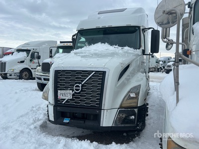 2021 Volvo VNL860 6x4 T/A Sleeper Truck Tractor
