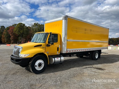 2020 International MV607 4x2 Moving Van Truck
