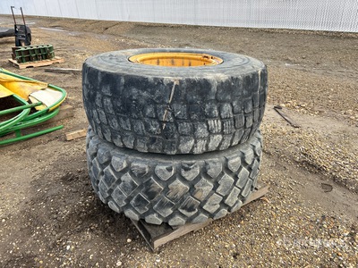 Quantity of 20.5R25 إطارات المعدات