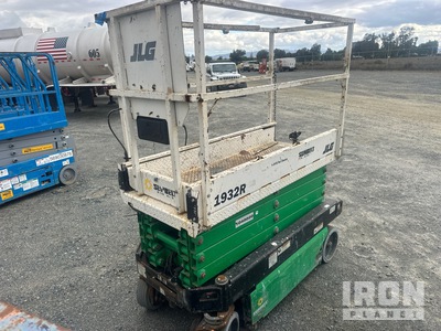 2017 JLG 1932R Electric Scissor Lift