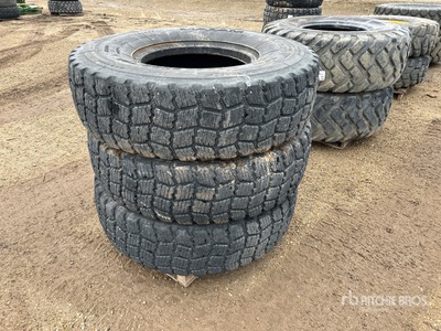 Quantity of 14.00R24 إطارات المعدات